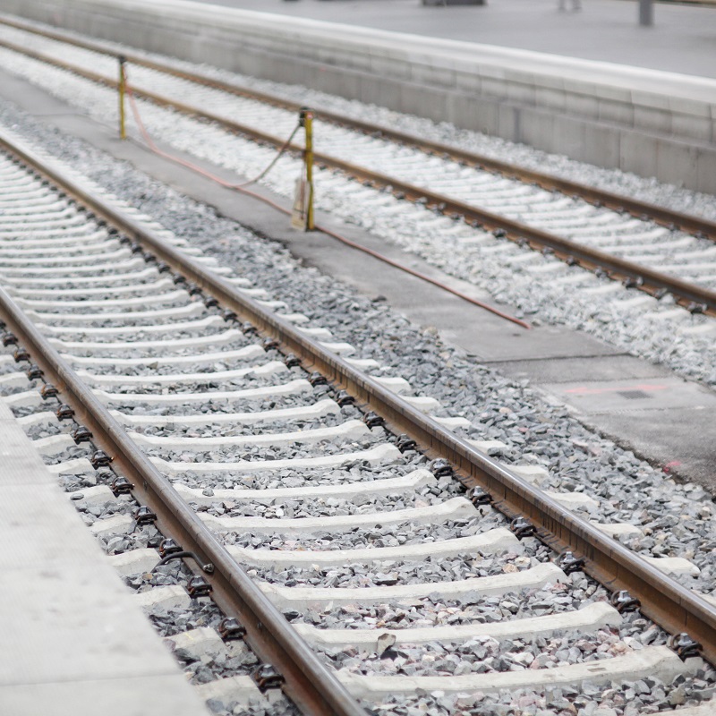 鉄道業界向けRFID導入事例