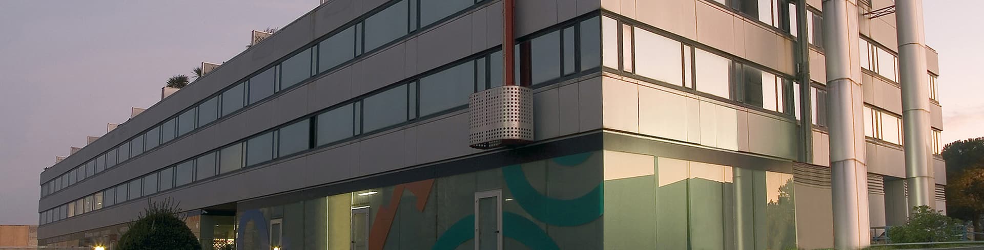 CAEN RFID 会社外観