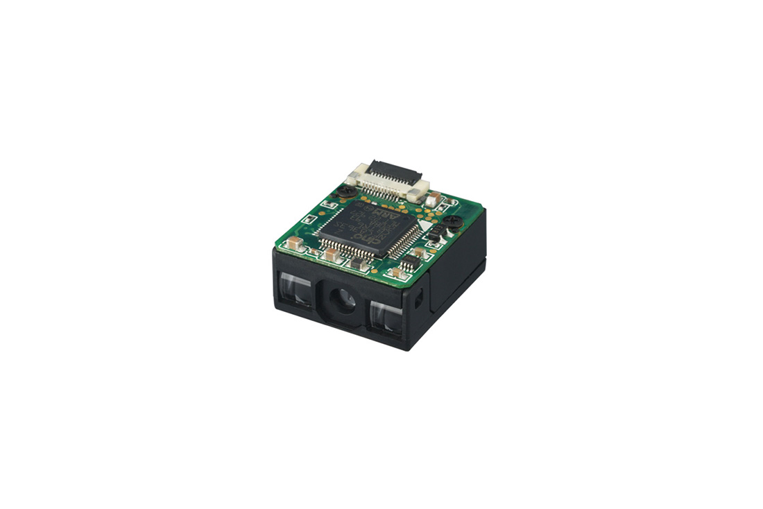 Cino SE380組込式スキャンエンジンの前面読取窓と上面の電子基板