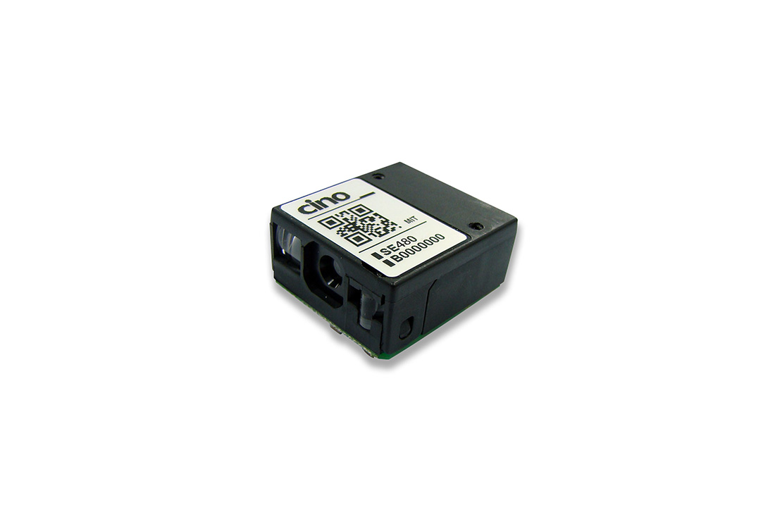 Cino SE480組込式スキャンエンジンの読取窓と型番ラベル付き上面