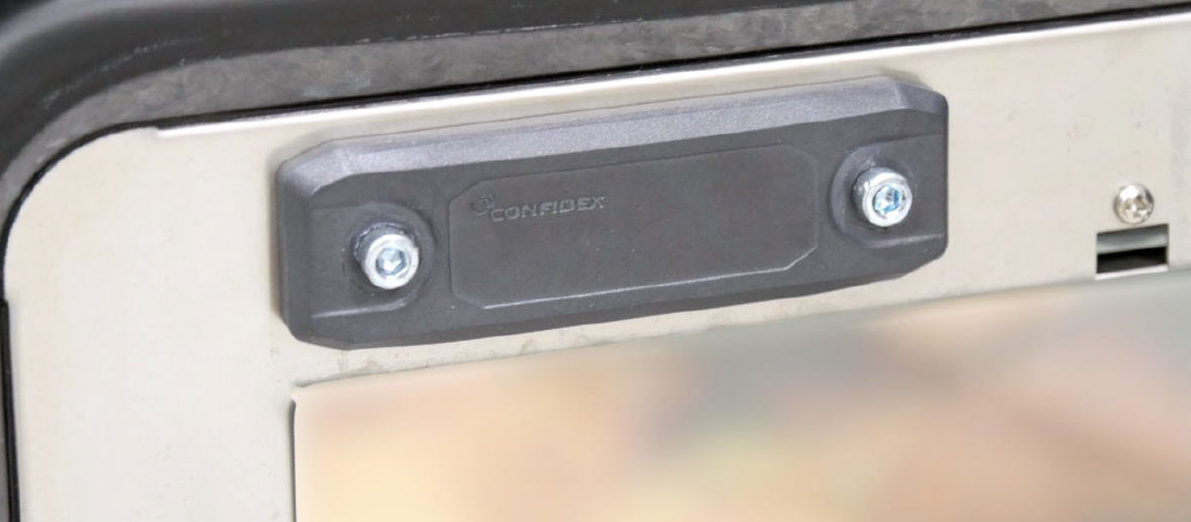 Heatwave Ultra RFIDタグ - 自動車塗装工程での柔軟なアタッチメントと組み合わせた高い耐熱性