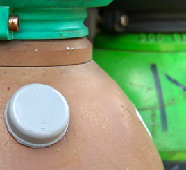 HID Adept Tag ガスボンベ用途例 - ボンベへの取付