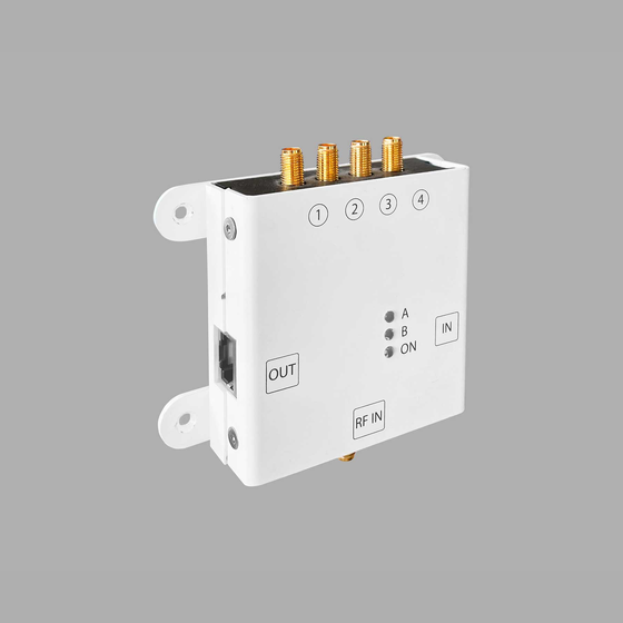 AdvanMux-4 エンクロージャー付き