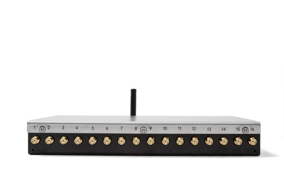 AR52 アンテナポート - product overview